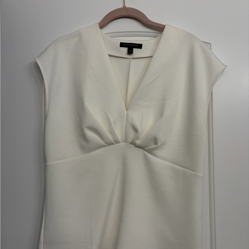 Banana Republic Cream V-Neck Top